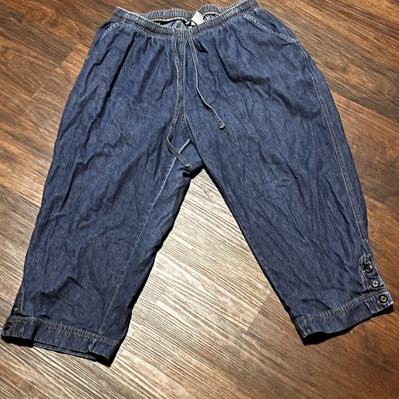 Cathy Daniel’s Cotton Denim Capris Size L Spring Summer Casual Lightweight - Picture 1 of 6
